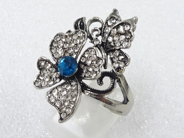 クリスタル　指輪(24号)